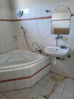 Podnájem pokoje - správce domu - 4