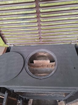 Prodám litinová kamna Filakovo 5kw - 4