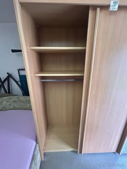 Šatní skříň - 4