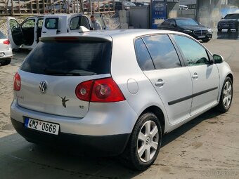 VW Golf V 2007 1.6i 75kW ČR Čtěte celý inzerát - 4