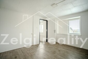 Pronájem haly - 550m2 - v průmyslovém areálu - Kojetín - Mo - 4