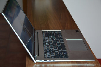HP EliteBook 860 G11 i5/16GB/SSD 512GB/Záruka - 4