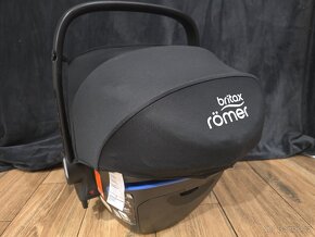 Britax Römer Baby-safe i-size vajíčko s isofix - 4