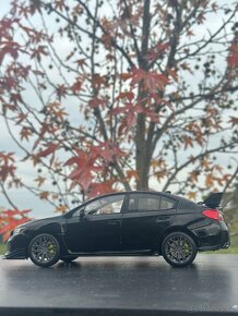 SUBARU zberatelsky model v mierke 1:18. - 4