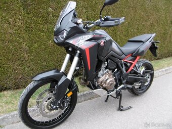 Honda africa twin 1100 - jako nová - 4