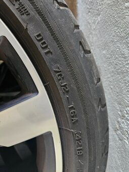 Al kola VW T-roc R-line - 4