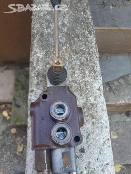 Prodám hydraulický rozvaděč k .malotraktorům viz fota - 4