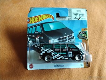 Hot Wheels 8 - 4