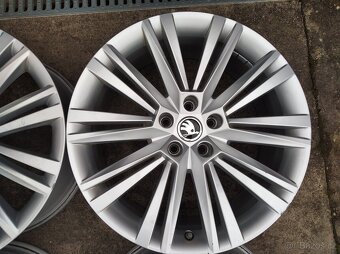 Prodám originální sadu disků Škoda Superb III 19" - 4