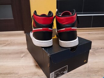 AIR JORDAN 1 MID 42,5 eu - 4