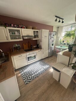 Prodej krásného bytu 3+1 s lodžií po rekonstrukci – klidná l - 4