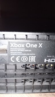 Xbox one x 1 TB - 4