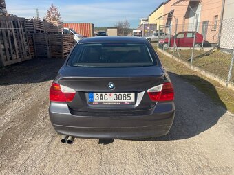 BMW E 90 330 xd - 4