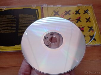 One OK Rock: Ambitions - 4