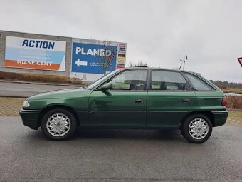 Opel Astra, 1.6i 2.MAJ JIŽ REZERVACE - 4