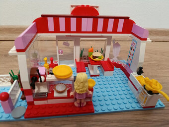 LEGO Friends 3061 Kavárna v parku - 4