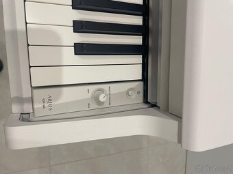 Piano YAMAHA - 4
