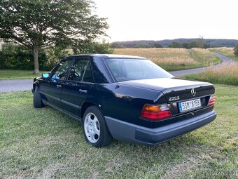 Mercedes w124 230e Top stav - 4