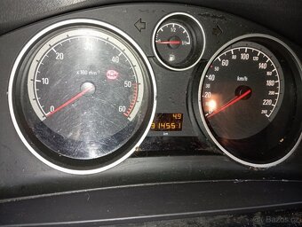Opel Zafira 1.9 CDTi, 7 míst - 4