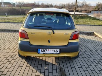 Toyota Yaris 1.0 - 4