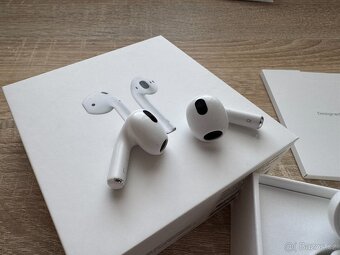 Apple AirPods 3 s MagSafe - 4