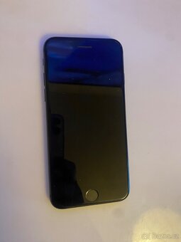 iPhone 8 - 4