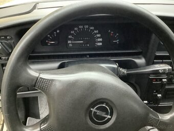 Opel omega combi - 4