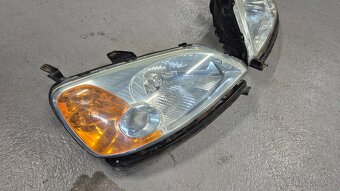 Honda Civic coupé EM2: přední světlomety - 4