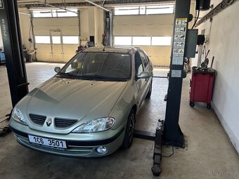 Megan 1.6 16v - 4