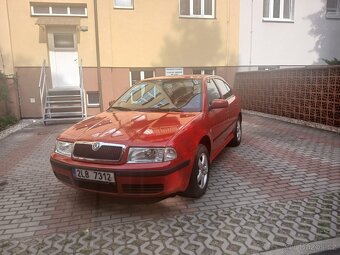 Škoda Octavia 1.6 i rok 2008 - 4
