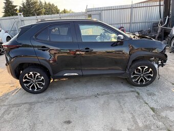 Toyota yaris cross 1.5i automat 2024 20TKM - 4