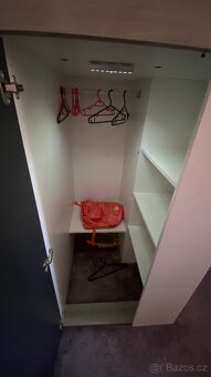 Patrová postel se stolem a skříní - 4