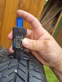 Prodám letní pneu 215/70 R16 100H Yokohama - 4