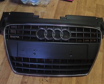 Audi :přední maska + zadní křídlo - 4