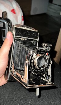 Retro stará kamera a fotoaparát - 4