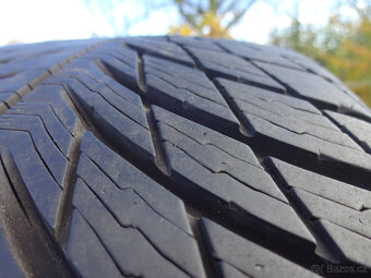 Volvo XC40 + V90 CC - zánovní zimní sada kol 19" ET50,5 - 4