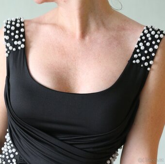 Nové černé minišaty s korálky a štrasem - 4