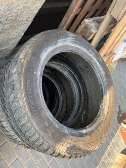 Zimní pneu goodyear 225/55 r16 cena za sadu - 4