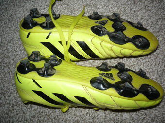 Kopačky zn. Adidas vel 36 2/3,vnitřní stélka 23cm - 4