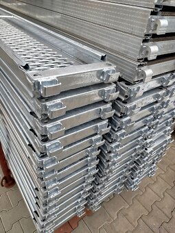 Prodám lešení 206m2 systém Layher 73 Alfix 73 - 4