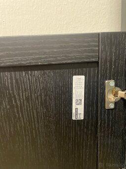 IKEA černá skříň - 4