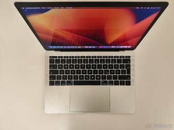 MacBook Pro 2017 | i5 • 8GB • 256GB SSD - 4