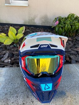Leatt Moto 8.5 + brýle - 4
