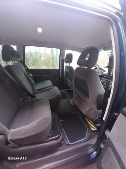 Ford galaxy - 4