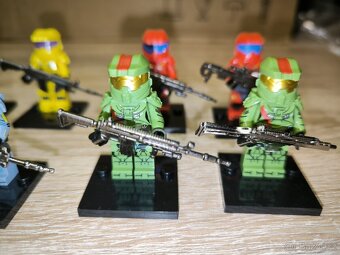 Halo minifigurky s vybavením - 4