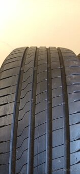 Firestone Roadhawk 225/55 R16 95V 4,5-5mm - 4