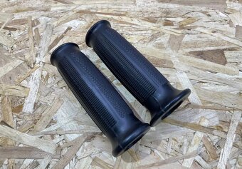 Řidítka rukojeť plynů rukojeť gumová M72 Dněpr Ural K750 - 4