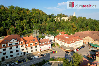 K prodeji, víceúčelový objekt s restaurací, bytem, 3 apartmá - 4