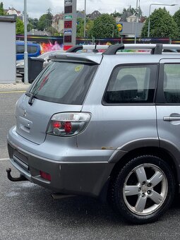 Mitsubishi autlander - 4