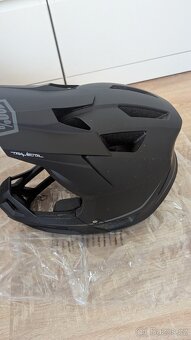 MTB helma 100% Trajecta + brýle - velikost M, NOVÁ - 4